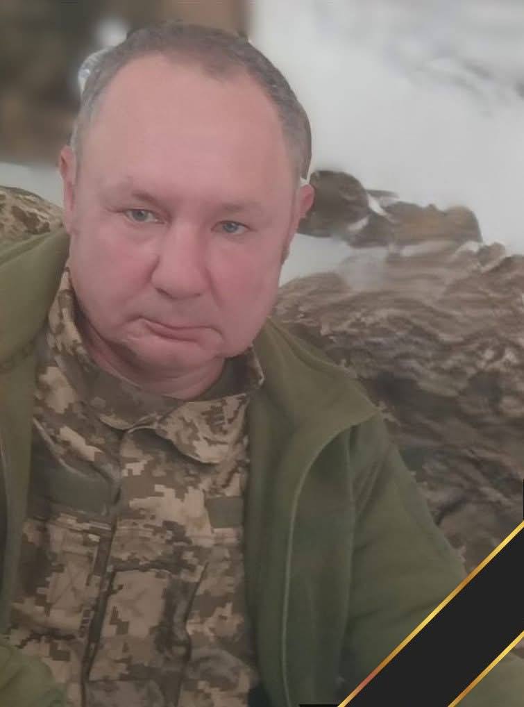 🕯️ Бердичівська громада втратила Захисника України. З болем і глибоким сумом повідомляємо про загибель нашого земляка. 🕯️ Кульбіда Сергій Анатолійович 26.05.1976 – 03.02.2026 Сергій Кульбіда народився у Бердичеві, навчався у школі №15, закінчив Бердичівський машинобудівний коледж (нині – Бердичівський фаховий коледж промисловості, економіки та права). Працював на підприємстві СП ТОВ «РІФ-1». 🇺🇦 Долучившись до лав оборонців України, проходив службу на посаді старшого хіміка-розвідника взводу РХБ захисту одного з підрозділів Державної спеціальної служби транспорту Міністерства оборони України. 💔 На превеликий жаль, молодший сержант Сергій Кульбіда загинув унаслідок вогневого ураження у Сумській області під час виконання бойового завдання. До останнього подиху він залишався вірним військовій присязі та Україні. 🙏 Бердичівська міська рада, виконавчий комітет та уся громада щиро співчувають родині, близьким, друзям і побратимам загиблого Героя. 🕯️ Світла пам’ять Захиснику України. Його ім’я – серед тих, хто не зрадив і не відступив. #війна