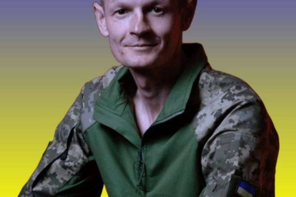 🕯️ Під час виконання бойового завдання загинув Захисник України Олексій Михальчук. З глибоким сумом і невимовним болем повідомляємо, що Україна та наша громада втратили ще одного мужнього воїна. 🇺🇦 МИХАЛЬЧУК Олексій Леонідович 23.08.1987 р.н. Житель селища Червоне Бердичівського району Олексій був вірний Військовій присязі до останнього подиху. Служив кулеметником у складі військової частини А4968, сумлінно виконуючи свій обов’язок перед Батьківщиною. ⚔️ 17 лютого 2026 року, під час виконання бойового завдання у Миколаєві, внаслідок влучання ворожого БПЛА, Захисник отримав важкі поранення. Лікарі до останнього боролися за його життя, однак 18 лютого серце воїна зупинилося в лікарні. 💔 Він пішов у вічність як Герой — захищаючи свободу й незалежність України, зі зброєю в руках та любов’ю до Батьківщини в серці. 🙏 Висловлюємо щирі співчуття рідним, близьким, друзям і побратимам Олексія. Схиляємо голови у глибокій скорботі та молитві. 🕯️ Вічна пам’ять і слава Герою України #війна