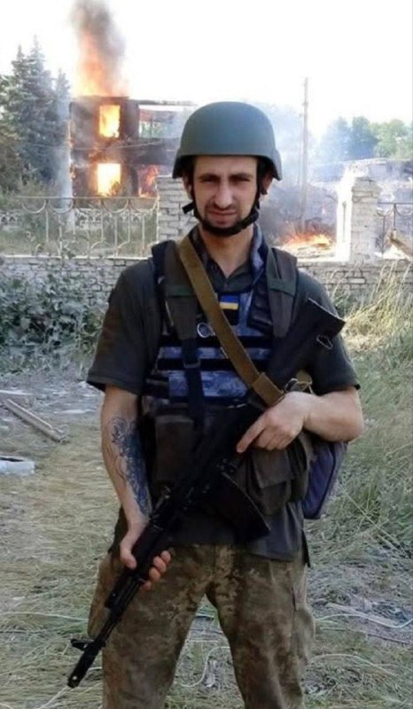 🕯 Сумна звістка знову чорним крилом торкнулася Райгородоцької громади. Війна, що забирає найкращих, вирвала з наших лав ще одного відданого сина України. Стало відомо про загибель захисника, уродженця села Романівка - Смаглія Віктора Григоровича. Віктор народився 20 грудня 1994 року. Молодий, сповнений планів і надій на майбутнє, він без вагань став на захист рідної землі, коли ворог зазіхнув на нашу незалежність. ⚔️ Життя воїна обірвалося 19 лютого 2026 року. Свій останній бій Віктор Григорович прийняв на Харківському напрямку, до останнього подиху залишаючись вірним військовій присязі та українському народові. 💔 Біль, який неможливо втамувати. Втрата, яку неможливо забути. Віктор назавжди залишиться у пам’яті земляків як приклад мужності, честі та безмежної любові до Батьківщини. #війна